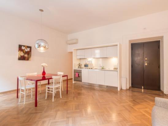 Apartment Spagna Sistina 143